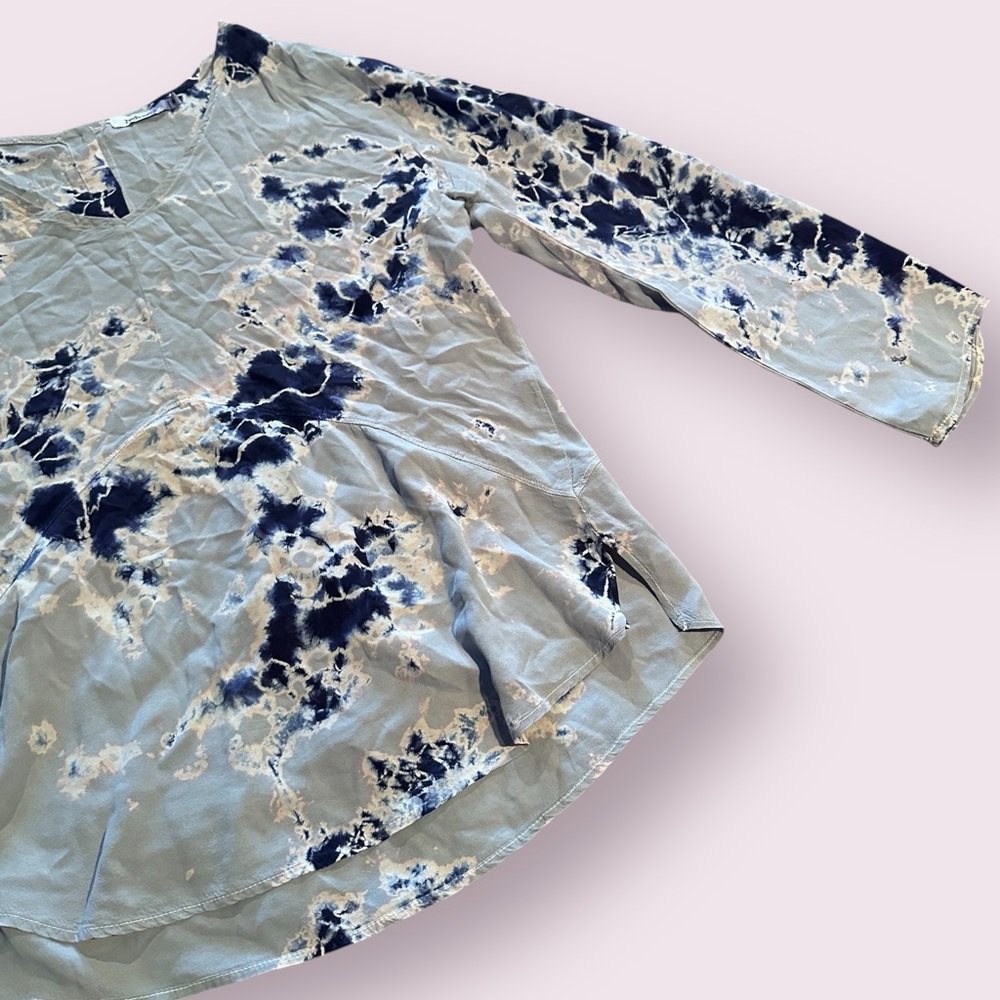 Women's Red Haute Gray And Blue Tie Dye Long Sleeve Blouse Size Medium - Picture 5 of 10
